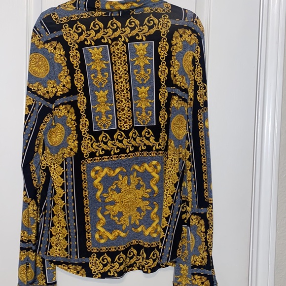 NWT GOLD & BLACK BUTTON UP - Picture 9 of 9